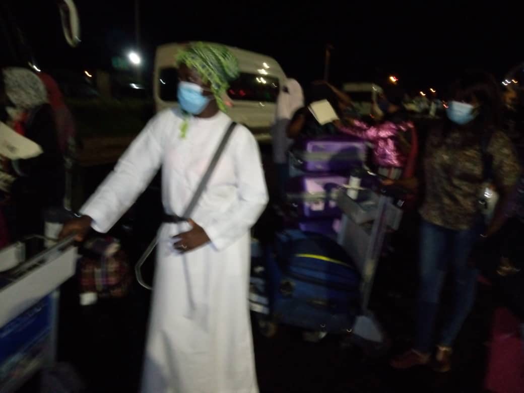 Repatriated women arriving safely